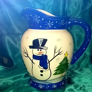 Very cute ceramic snowman pitcher
